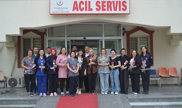 Saim Zileli’den Hemşireler Günü ziyareti