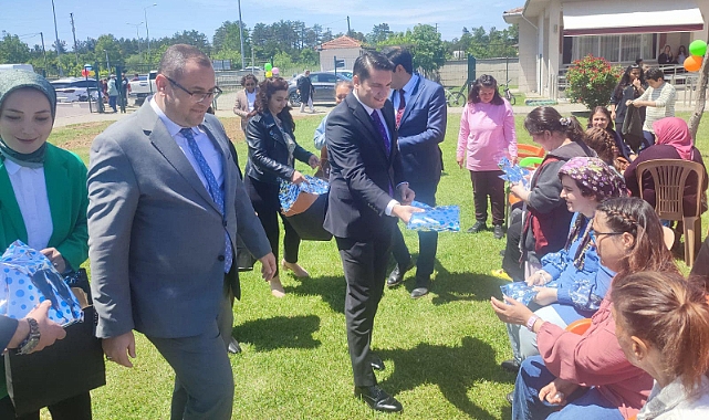 Yenice Engelsiz Yaşam Merkezi'ne Kaymakam Göktaş'ın ziyareti