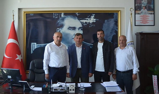 Bülent Ecevit Atalay, Eceabat Belediyesini ziyaret etti