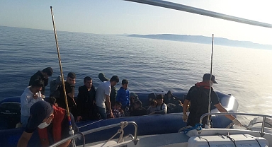 Çanakkale açıklarında 21 düzensiz göçmen
