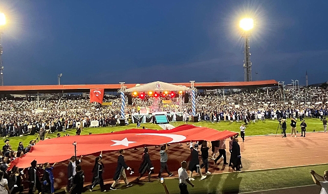 ÇOMÜ mezun oldu
