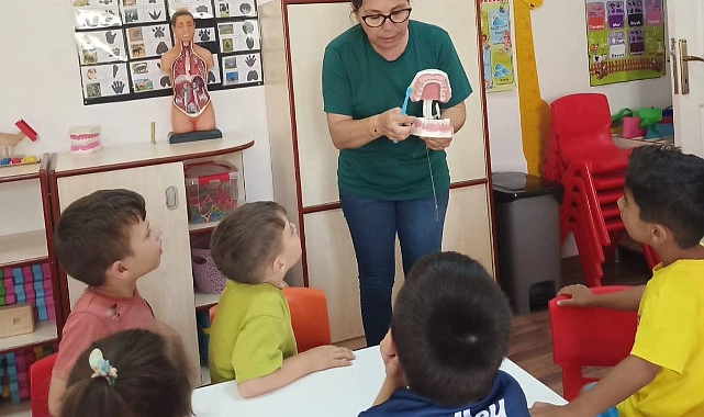 Eceabat’ta ‘Koruyucu Ağız ve Diş Sağlığı Eğitimi’