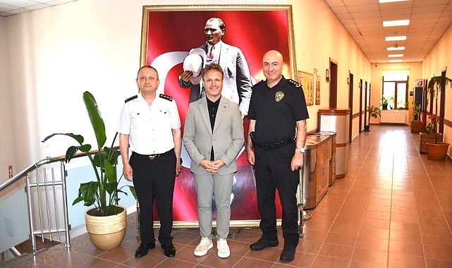 Gelibolu'da İl Jandarma Komutanı ve İl Emniyet Müdürü Belediye ziyaretinde