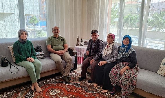 Gelibolu Kaymakamı Bekir Abacı, gazi ailelerini ziyaret etti