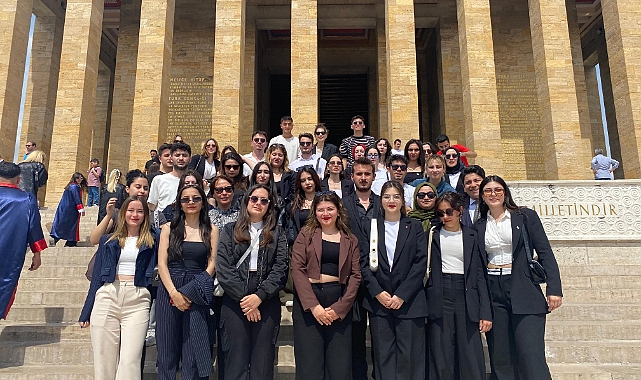 Halkla ilişkiler öğrencilerinden Anıtkabir ve TBMM ziyareti