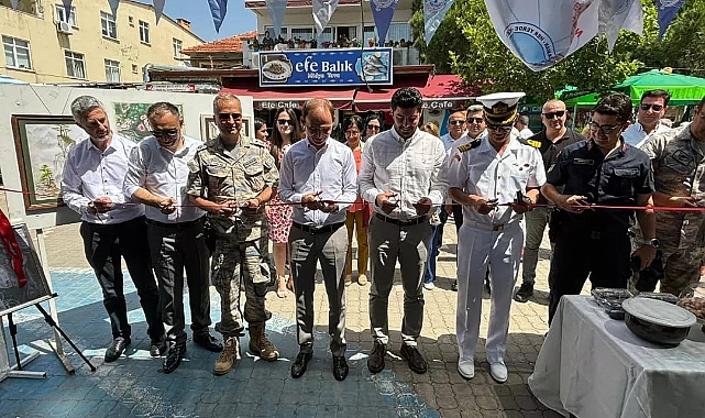 Hayat Boyu Öğrenme haftası kapsamında yıl sonu karma sergisi açıldı