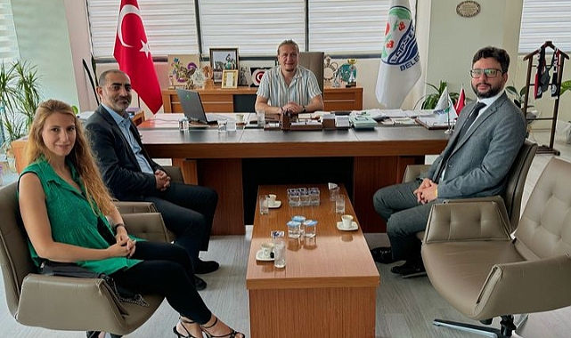 İl sağlık müdürü ve heyeti, Atilla Öztürk’ü ziyaret etti