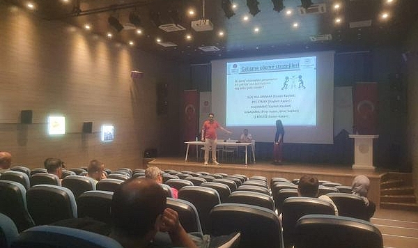 Kamu kurumlarına ruh sağlığı eğitimleri verildi