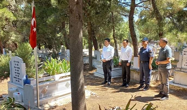 Kaymakam Alper Taş şehit kabirlerini ziyaret etti