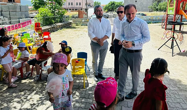 Kaymakam Sak ve ilçe milli eğitim müdürü anaokulu etkinliğinde