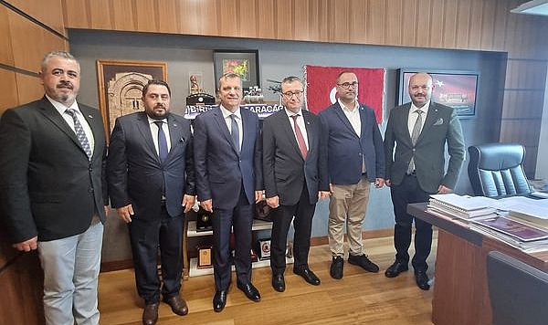 Milletvekili Ceylan misafirlerini ağırladı