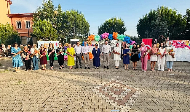 Miniklerden yıl sonu gösterisi