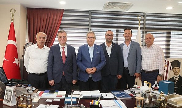 Şen, Bandırma Belediye Başkanı Dursun Mirza’yı ziyaret etti