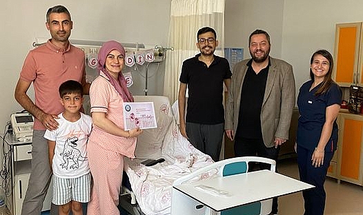Yeni doğan bebeklere yenidoğan sertifikası verildi