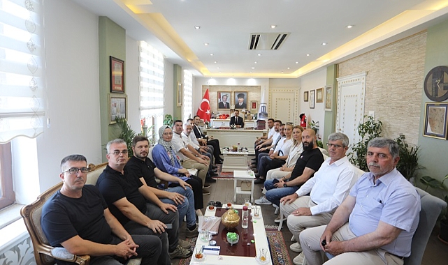 AK Parti teşkilatından Vali Aktaş'a ziyaret
