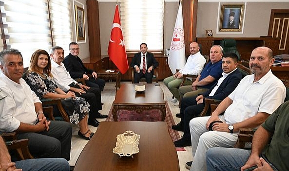 Alper Şen ve Meclis Üyelerinden Kaymakam Ercan Kayabaşı’na hayırlı olsun ziyareti