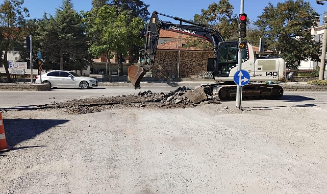 Ayvacık'ta yol yapım çalışması