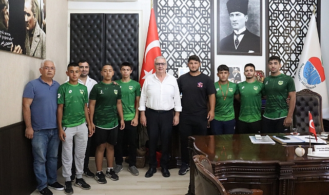 Başkan Atılgan, Bayramiç Belediyespor güreşçilerini ağırladı