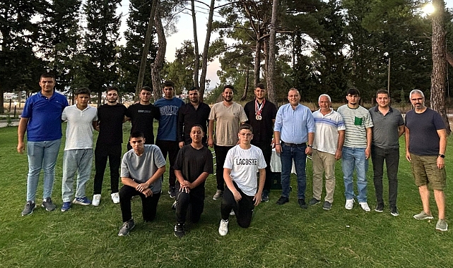 Bayramiç Belediyesi, Kırkpınar başarılı güreşçilerini ödüllendirdi