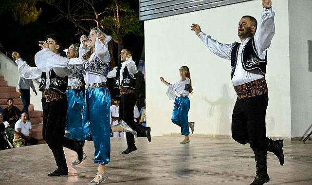 Biga Belediyesi Uluslararası Halk Oyunları Festivali Görkemli Finalle sona erdi