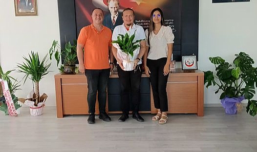 Büşra Şengül, Belediye Başkanı Atilla Öztürk'ü ziyaret etti