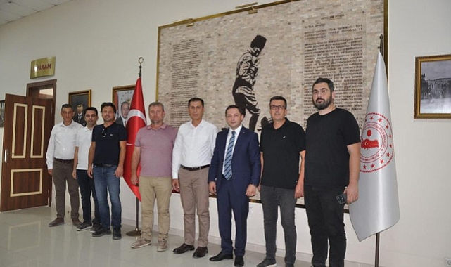 Celil Sezgin ve yetkililer Kaymakam Ercan Kayabaşı'nı ziyaret etti