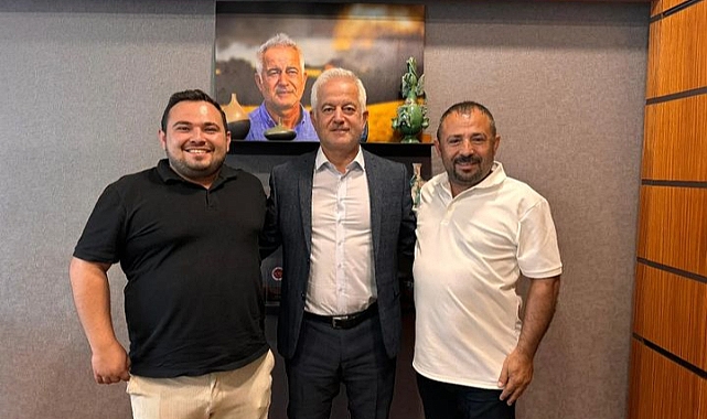 Gelibolu'dan genç girişimciler İsmet Güneşhan'ı ziyaret etti