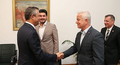Güneşhan, Özgür Ceylan ve Küçükkuyu Belediye Başkanı Muttalip Gürel ile görüştü