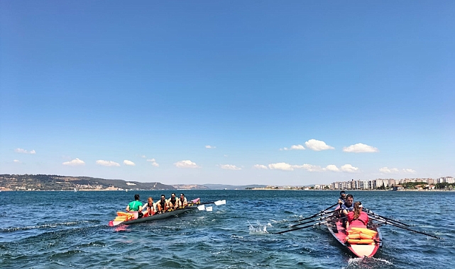 Kürek Şenliği'nde renkli görüntüler