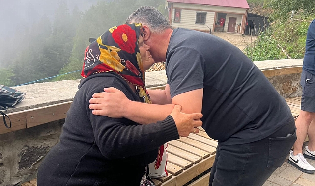 Mesut Bayram, Şehit Eren Bülbül'ün mezarını ziyaret etti