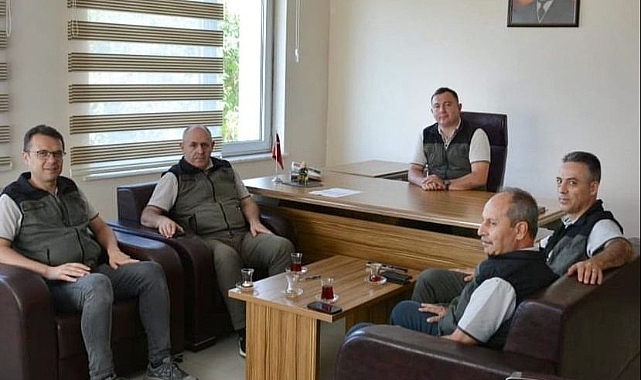 Müdür Özbek ziyaretçilerini ağırladı