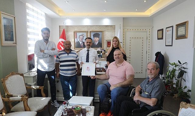 Türkiye Sakatlar Derneği Çanakkale Şubesi'nden Vali Aktaş'a veda ziyareti