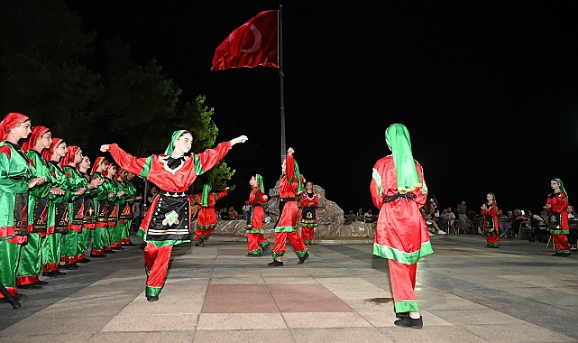 Uluslararası halk oyunları festivali'nin ikinci akşamı gerçekleşti