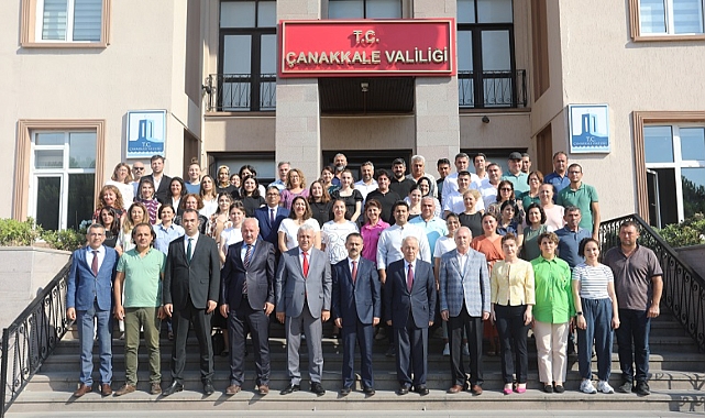 Vali Aktaş personellerle vedalaştı
