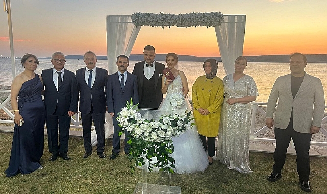 Vali Aktaş, Simge ve Burak Çiftinin mutlu günlerinde