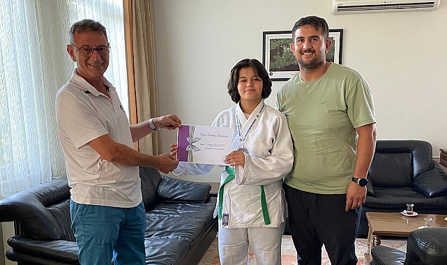 Yenice Belediyesi'nden başarılı judocuya tebrik