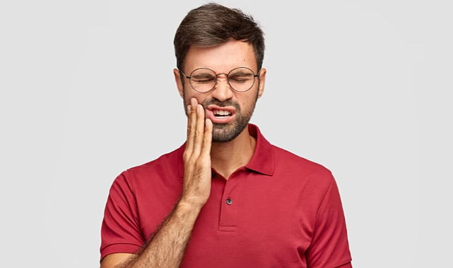 20'lik diş ağrısı belirtileri