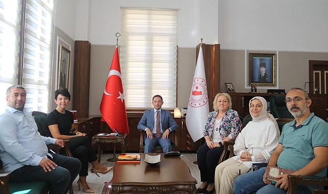 Ayşe Doğan Mesleki ve Teknik Anadolu Lisesi yönetiminden  Ercan Kayabaşı'na  ziyaret
