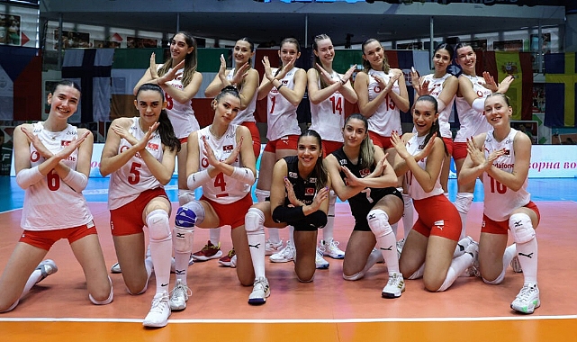 Bakan Aşkın Bak,  Avrupa Şampiyonu olan Kadın Voleybol Milli Takımı için tebrik mesajı yayımladı