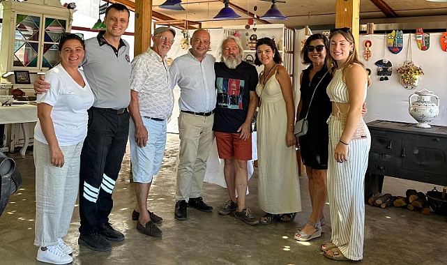 Başkan Göztepe'den Halk Eğitim kursiyerlerinin sergisini ziyaret