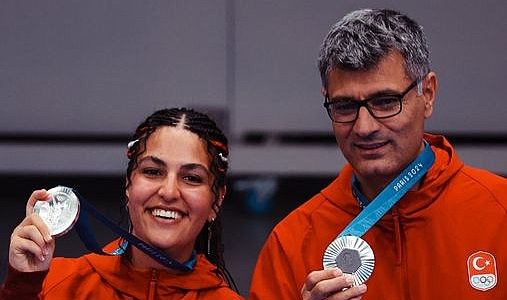 Bayramiç Belediyesi'nden olimpiyat madalyası için tebrik