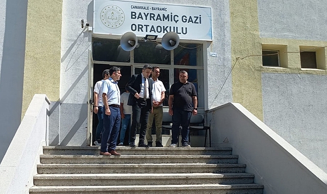 Bayramiç Kaymakamı Emrah Bütün, okullarda incelemelerde bulundu