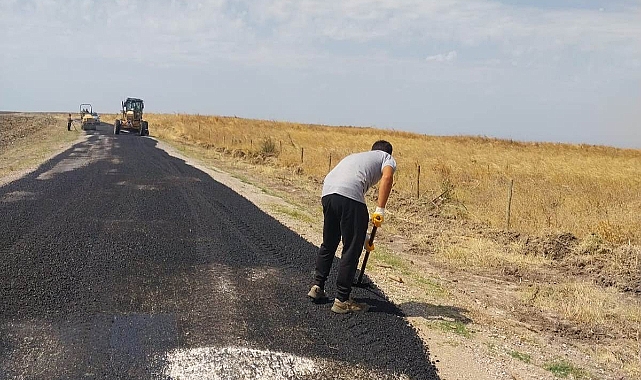 Çanakkale'de asfalt çalışmaları hız kesmeden devam ediyor