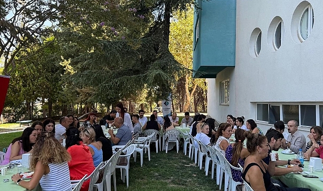 Çanakkale Koleji’nden yeni dönem kahvaltısı