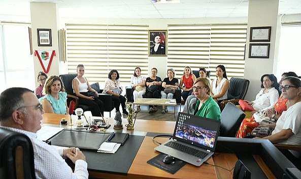 CHP Çanakkale İl ve Merkez İlçe Kadın Kolları’ndan Başkan Birol Arslan’a ziyaret
