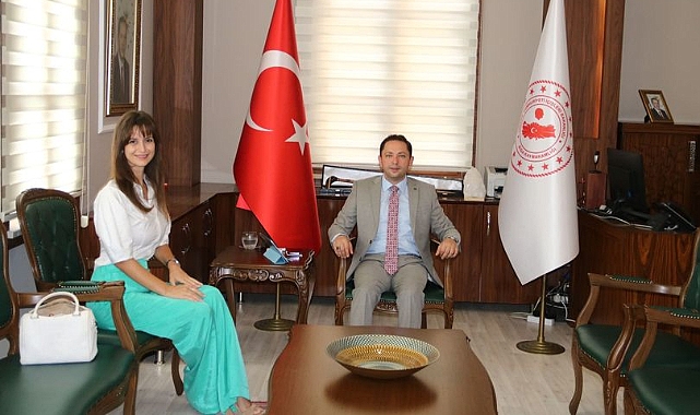 Eczacı Merve Aktaş Akarçay, Biga Kaymakamı Ercan Kayabaşı'nı ziyaret etti