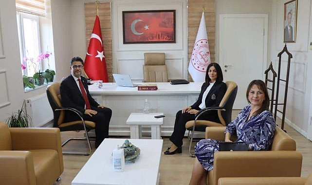 Erenoğlu’nda Mine Hayta’ya hayırlı olsun ziyareti