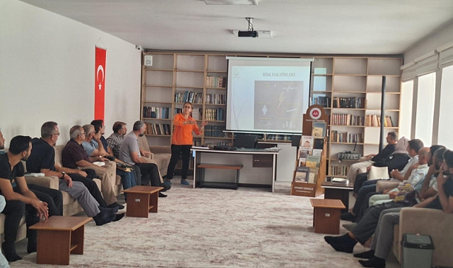 Gelibolu'da din görevlilerine kronik hastalıklar ve ev kazaları eğitimi verildi