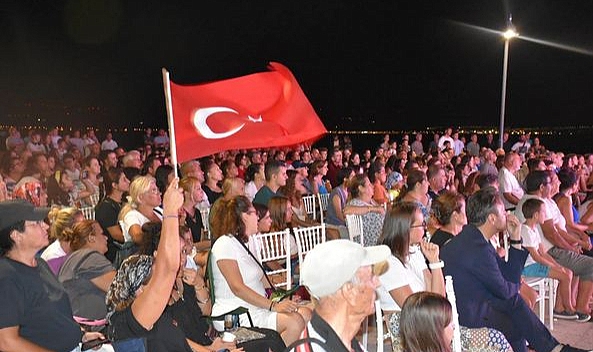 Gelibolu’dan Filenin Sultanlarına destek