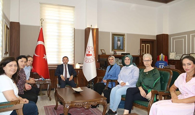 Gönüllü Kadınlar Derneği’nden Kaymakam Ercan Kayabaşı’na tebrik ziyareti